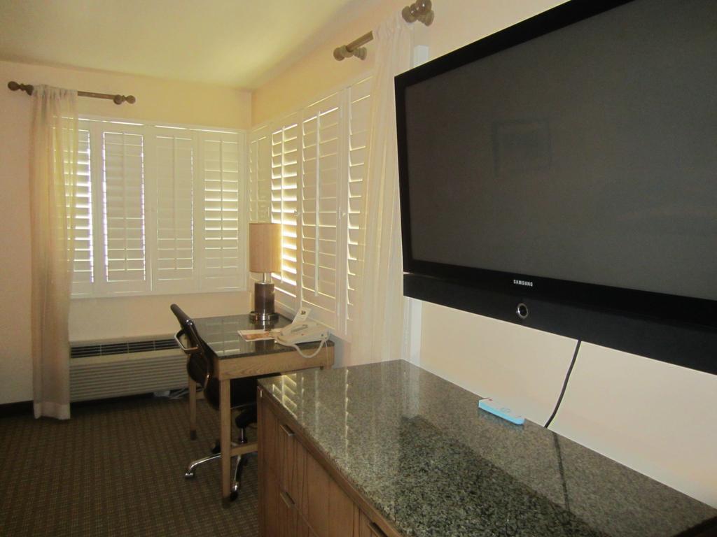 סן דייגו Pb Surf Beachside Inn מראה חיצוני תמונה